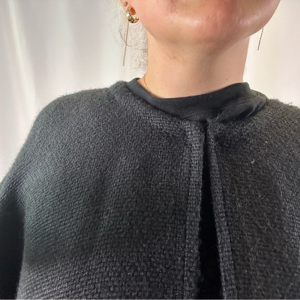 100% wool poncho - Picture 4 of 5